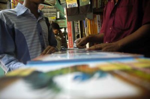 চার মাসেও পাঠ্যবই পায়নি বরগুনার শিক্ষার্থীরা