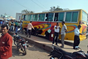 বরিশাল নথুল্লাবাদ কেন্দ্রীয় বাস টার্মিনালঃ চাঁদার হাত বদল! সক্রিয় হিরনপন্থী চাঁদাবাজরা