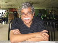 অসহায় মা অসহায় শিশু
