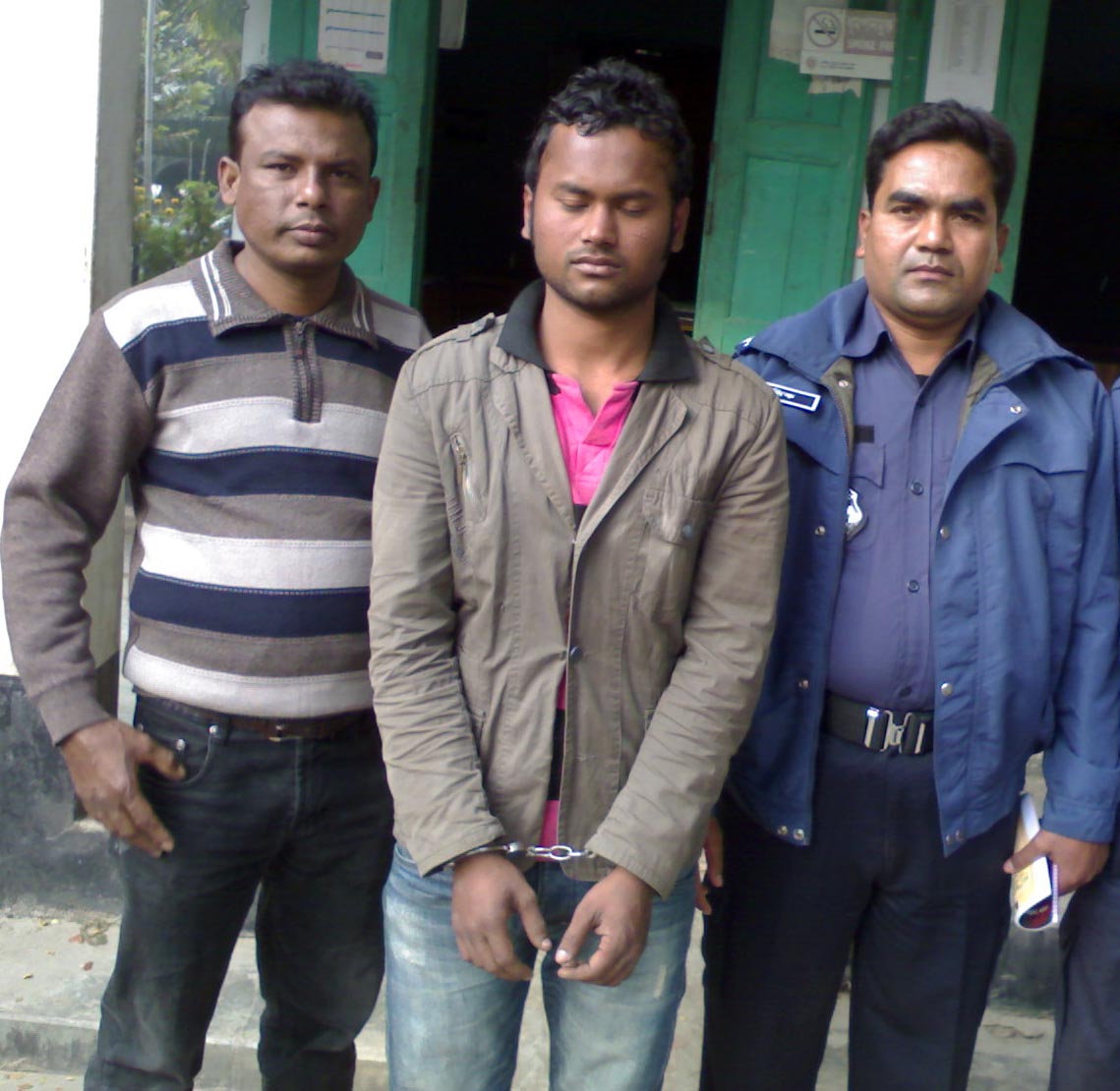ভোলায় স্কুল ছাত্রীর শ্লীলতাহানী, আটক ১