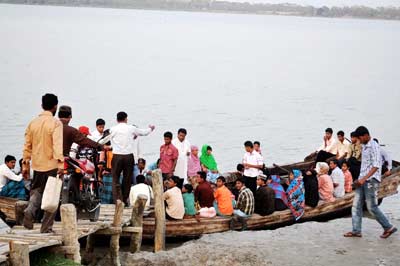 বামনায় রাত বাড়লেই ভাড়া বাড়ে