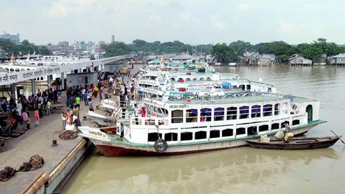 বরিশালে ছোট লঞ্চ চলাচলে নিষেধাজ্ঞা অব্যাহত