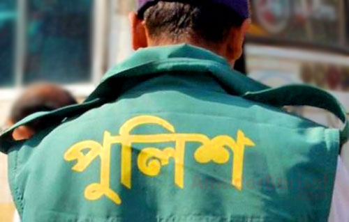 ইয়াবা বিক্রেতাকে ছেড়ে দিয়ে ক্রেতাকে ধরল পুলিশ!