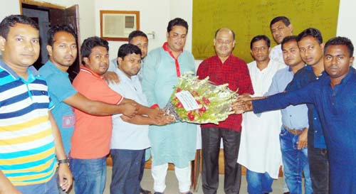 বরিশাল প্রেসক্লাবের নেতৃবৃন্দকে এয়ারপোর্ট প্রেসক্লাবের শুভেচ্ছা