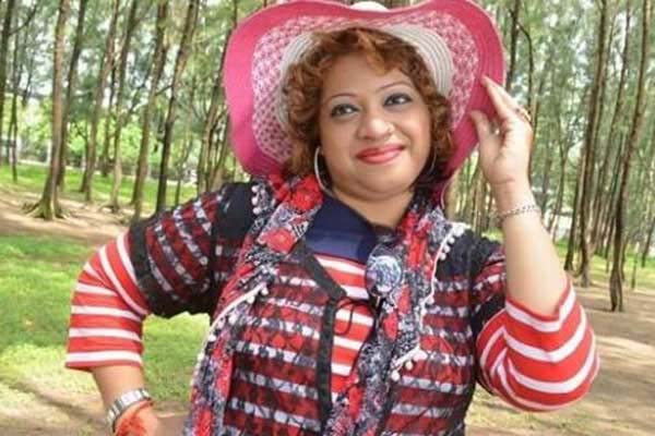 ইয়াবাসহ শিল্পী সুবর্ণা রুপা আটক