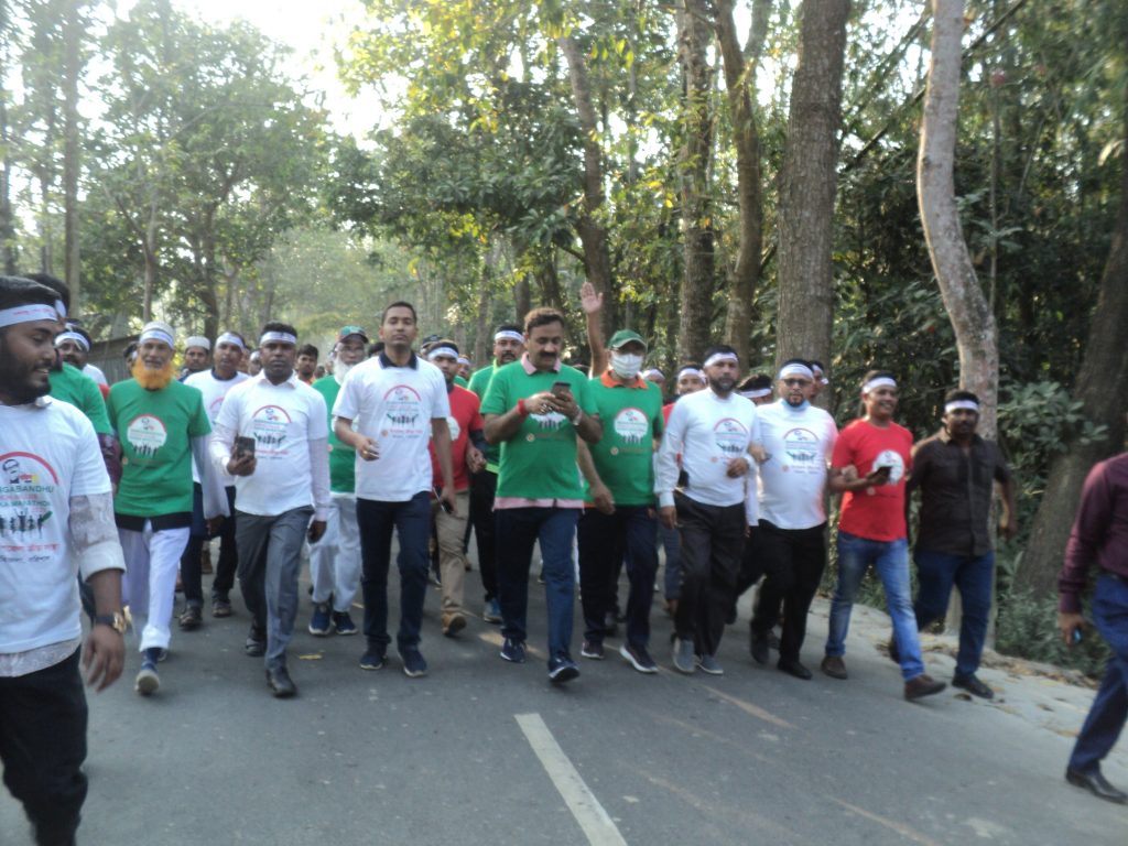 বঙ্গবন্ধু শেখ মুজিবুর রহমানের শতবর্ষ উপলক্ষে হিজলায় ম্যারাথন দৌড়
