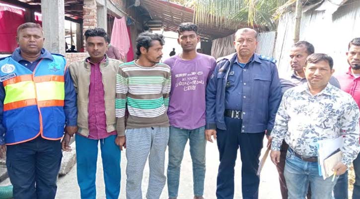 পিরোজপুরে জাল দিয়ে মাছ ধরায় ৩ জেলের জরিমানা