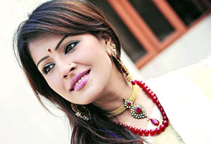 Tinni তিন্নি