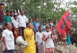 strom-camp ঘূর্ণিঝড় বিপদ সংকেত
