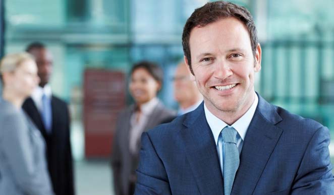 confident-attention-corporate ১০ উপায়ে হয়ে উঠুন সকলের মধ্যমণি ও ভালোবাসার পাত্র