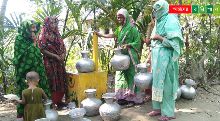 পানির এলাকায় সুপেয় পানির অভাব
