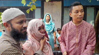 বাজান মরছে, মোর আর বাঁইচা লাভ কী?’
