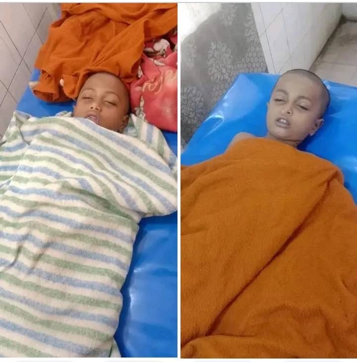 পুকুর ঘাটে বসিয়ে রেখে ফিরে এসে দেখেন সন্তান দুটি নেই!