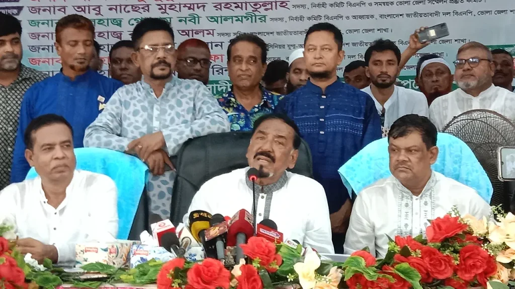 আ.লীগের লোকদের সঙ্গে কেউ চলাফেরা করবেন না : মেজর হাফিজ 