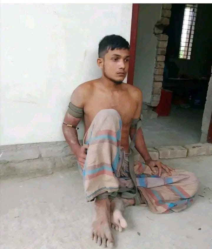 রাজাপুরে স্কুলছাত্রীকে নির্যাতন: অভিযুক্ত রেজাউল হাওলাদার গ্রেপ্তার