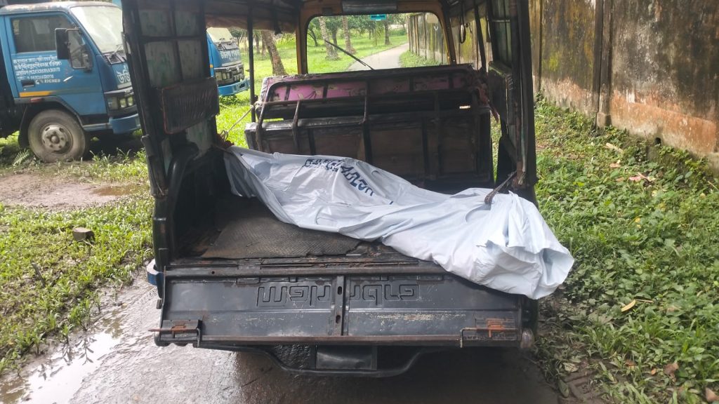 উজিরপুরে সংখ্যালঘু প্রবাসীর স্ত্রীকে ধর্ষণের চেষ্টার সময় লম্পটের হাতে আহত বৃদ্ধার মৃত্যু