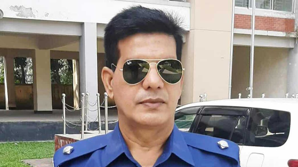 গ্রেফতারকৃত যুবলীগ নেতাকে আপ্যায়ন: কোর্ট পরিদর্শকসহ ৬ পুলিশ ক্লোজ