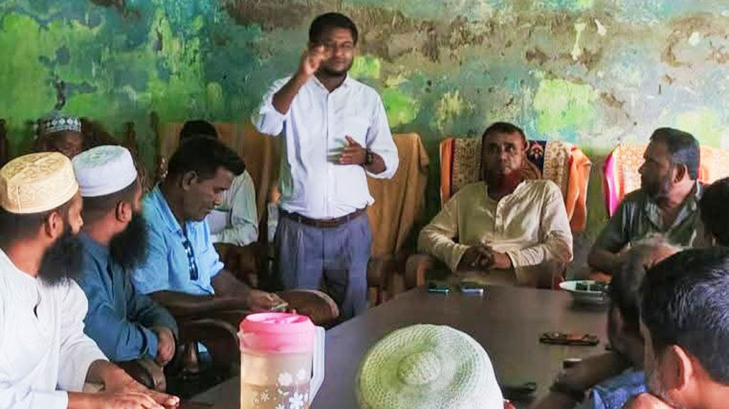 মাদ্রাসার খাবার নষ্টের ঘটনায় বিএনপি নেতাকে শোকজ, দলীয় কোন্দল প্রকাশ্যে