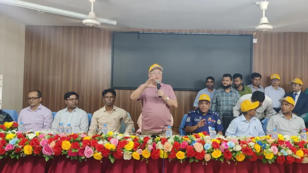 ‘বৈষম্য আর আধিপত্যবাদের আগ্রাসন থেকে সেফ এক্সিট দরকার’-বরিশালে উপদেষ্টা ফারুক-ই-আযম