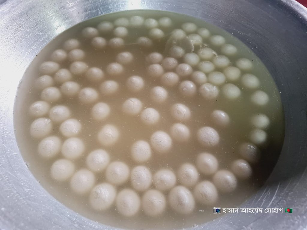 দেশব্যাপী সুনাম কুড়িয়েছে কালিরবাজারে নাসিরের রসগোল্লা দেশব্যাপী সুনাম কুড়িয়েছে কালিরবাজারে নাসিরের রসগোল্লা