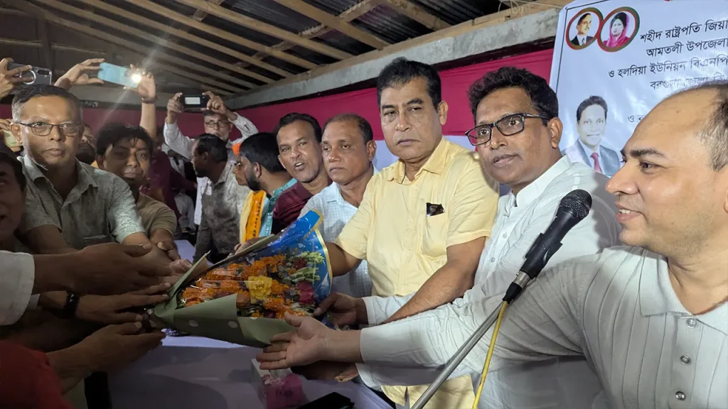 আমতলীতে বিএনপিতে যোগ দিলেন ৫ শতাধিক সনাতন ধর্মাবলম্বী