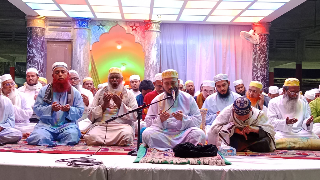 ছারছীনা দরবার শরিফের ১৩৫তম ঈছালে ছাওয়াব মাহফিল শুরু, যোগ দেবেন মির্জা ফখরুল ছারছীনা দরবার শরিফের ১৩৫তম ঈছালে ছাওয়াব মাহফিল শুরু, যোগ দেবেন মির্জা ফখরুল