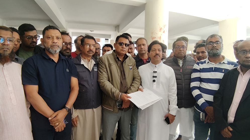 ভোলা-৩ আসনে মনোনয়ন সংগ্রহ করলেন মেজর হাফিজ