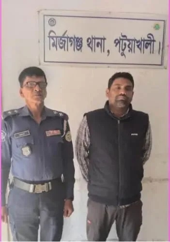 মির্জাগঞ্জে স্বেচ্ছাসেবক লীগ নেতাকে গ্রেপ্তার