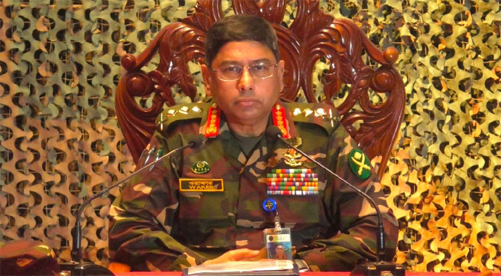 আইনশৃঙ্খলা পরিস্থিতি পরিদর্শনে পটুয়াখালীতে সেনা প্রধান