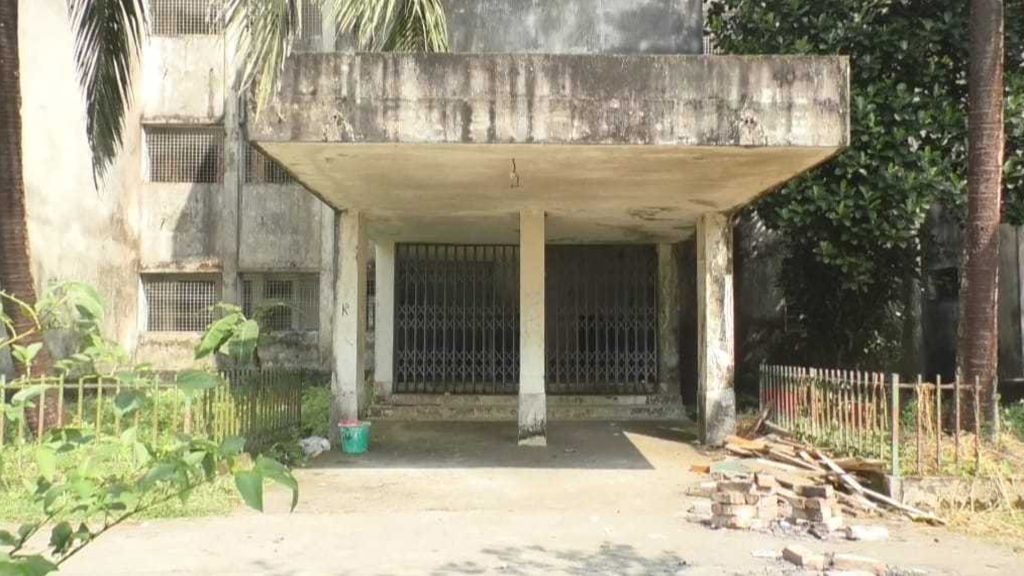 এক যুগ ধরে বন্ধ, পটুয়াখালী পলিটেকনিকের ছাত্রাবাসটি চালু হবে কবে?