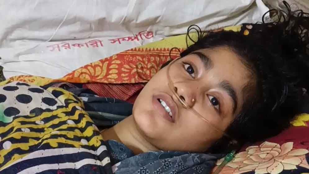 মুলাদীতে মা ও স্বামীর বিরুদ্ধে নির্যাতনের অভিযোগ কিশোরী গৃহবধূর
