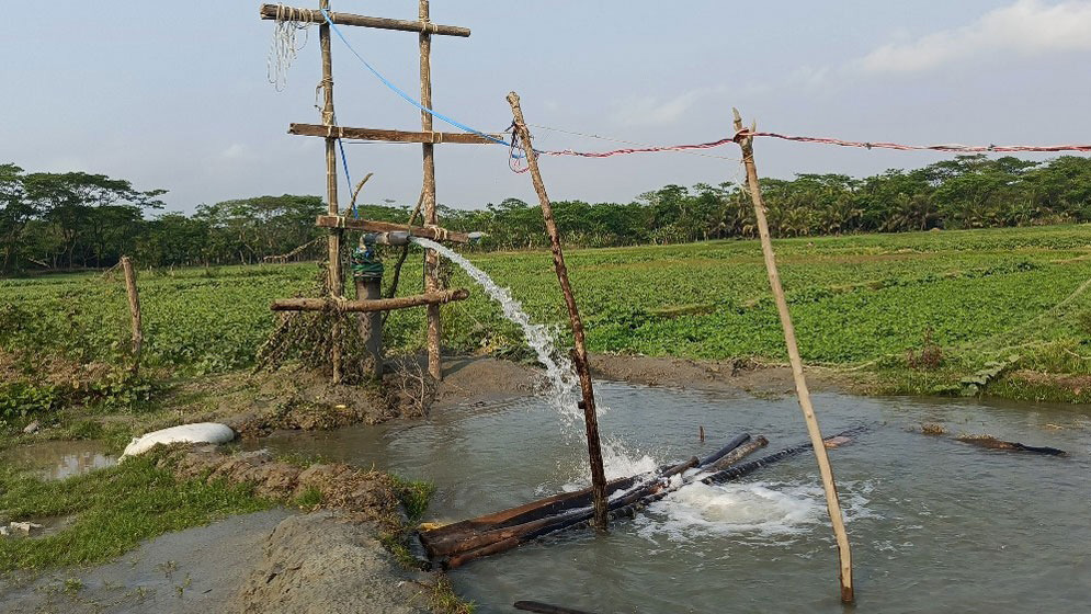 ভোলার চরফ্যশনে পানির জন্য হাহাকার