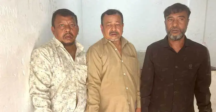 পটুয়াখালীতে ব্যাংক পাড়ায় সক্রিয় ছিনতাইকারী চক্রের ৩ সদস্য আটক
