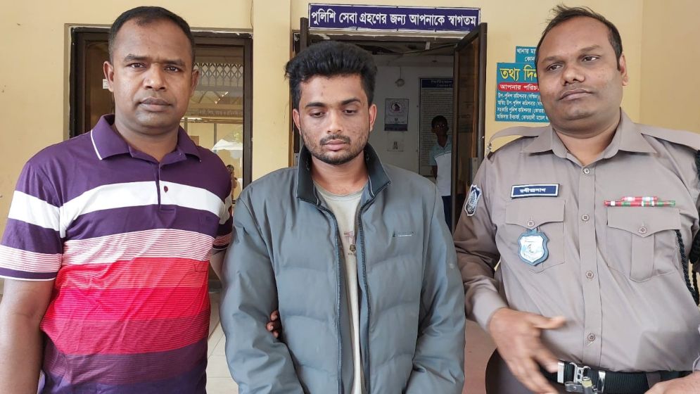 বিয়েতে রাজি না হওয়ায় অশ্লীল ভিডিও ধারণ, প্রেমিক গ্রেফতার