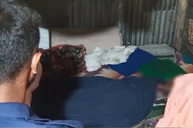 ভোলায় বসত ঘরে ঢুকে বৃদ্ধাকে শ্বাসরোধ করে হত্যা ও স্বর্ণালংকার লুটের অভিযোগ
