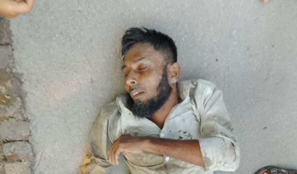 মেহেন্দিগঞ্জে  ঘাস কাটাকে কেন্দ্র করে সংঘর্ষ, হাতুড়ির আঘাতে গুরুতর জখম জাহাঙ্গীর কামার