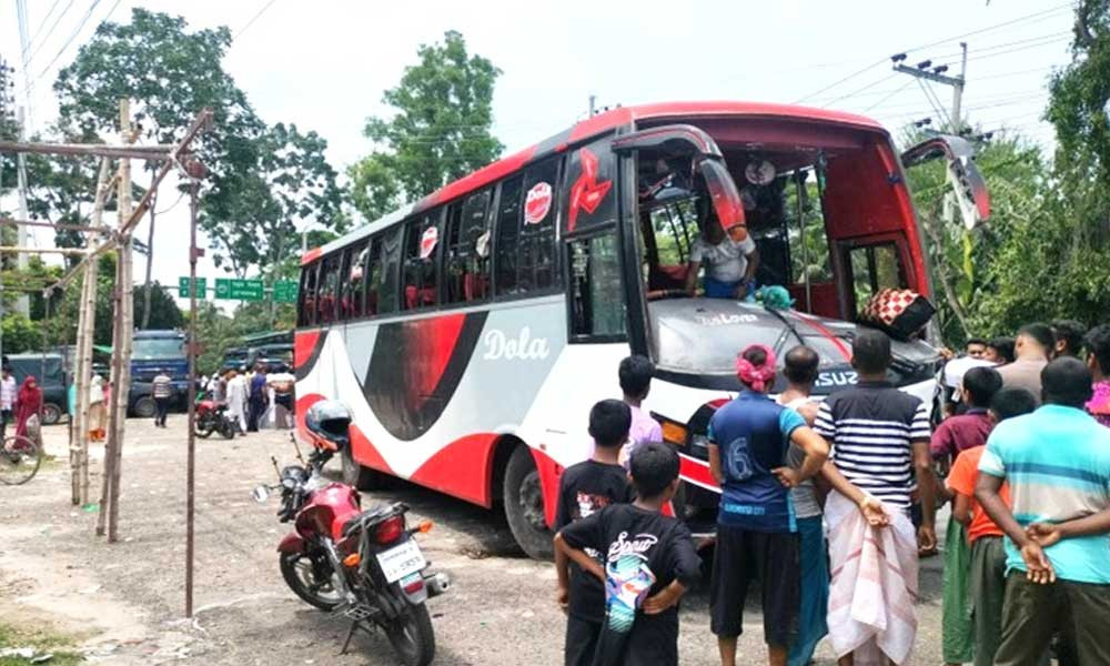 গোপালগঞ্জে সড়ক দুর্ঘটনায় নিহতদের মধ্যে ৩ জন নাজিরপুরের একই পরিবারের