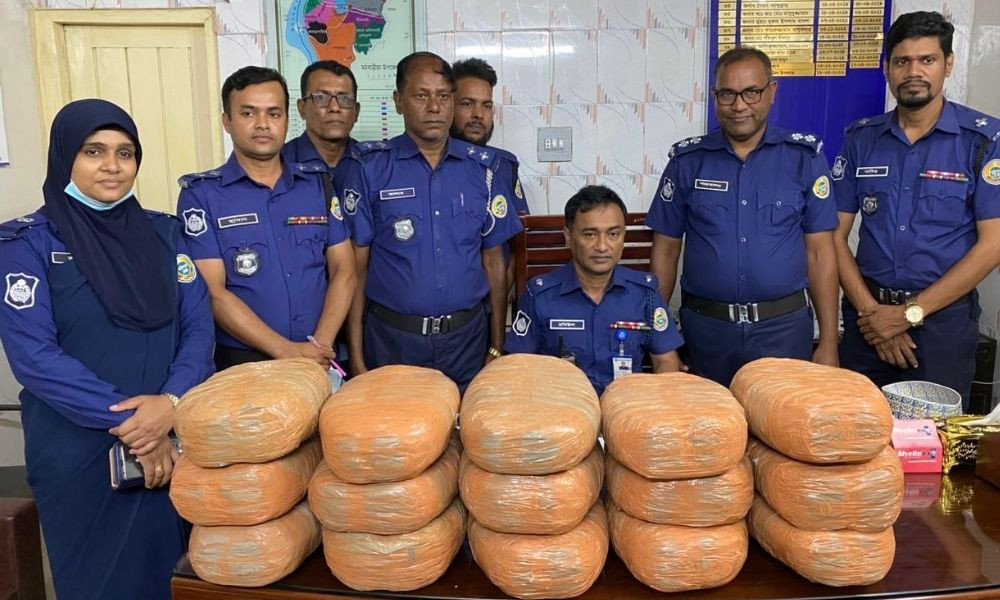 পিরোজপুরে তালাবদ্ধ বাসা থেকে ৩০ কেজি গাঁজা উদ্ধার