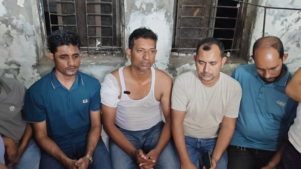 পিরোজপুরে ছাত্রলীগের হামলায় যুবদল নেতা আহত