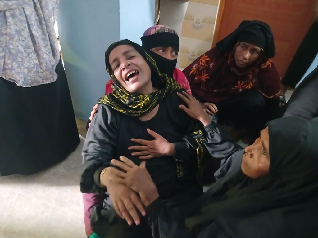 ভোলায় ফ্ল্যাট বাসা থেকে গৃহবধূর লাশ উদ্ধার, পরিবারের দাবি হত্যা