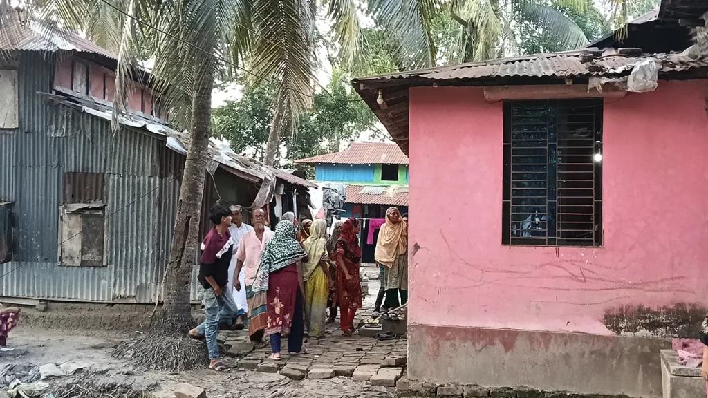 কলাপাড়ায় ১০ লাখ টাকায় ধর্ষণচেষ্টার অভিযোগ আপসের দাবি