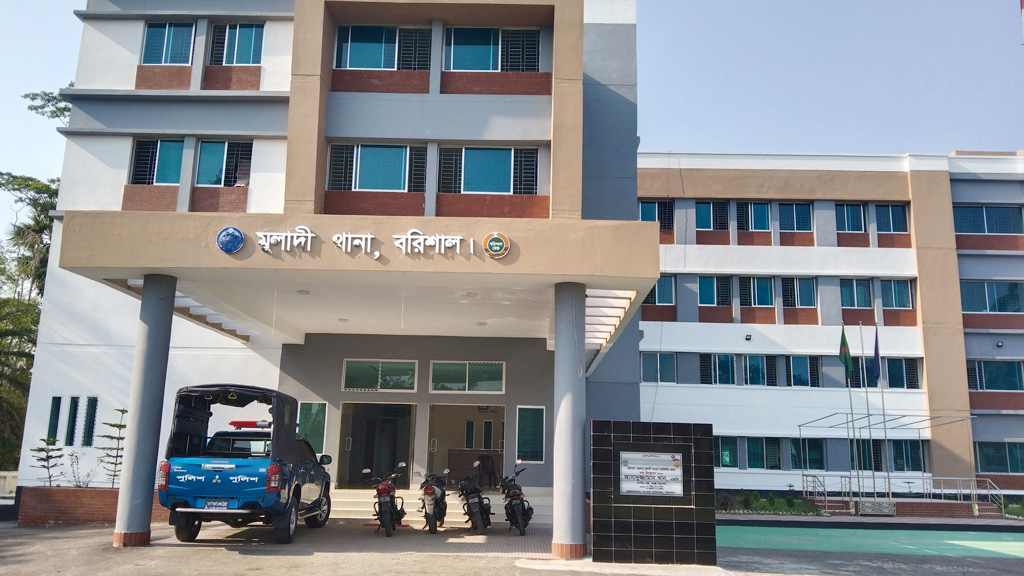 মুলাদীতে হাতকড়াসহ আসামি ছিনিয়ে নেওয়ার অভিযোগ, ১৭ জনের বিরুদ্ধে মামলা