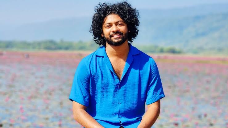 আলোচিত এনসিপি নেতা কাফি, বাবা ও ভাইয়ের বিরুদ্ধে জমি দখল ও চাঁদাবাজির অভিযোগে মামলা