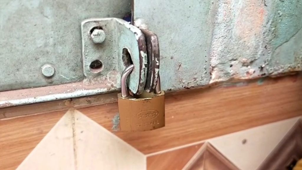 নেছারাবাদে অফিসের পাশে চায়ের দোকানির সঙ্গে প্রেম, পল্লী বিদ্যুৎ কর্মীর বিরুদ্ধে ধর্ষণ মামলা নেছারাবাদে অফিসের পাশে চায়ের দোকানির সঙ্গে প্রেম, পল্লী বিদ্যুৎ কর্মীর বিরুদ্ধে ধর্ষণ মামলা