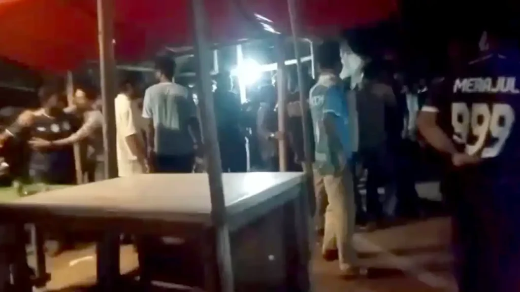 প্রেমের প্রস্তাব ঘিরে বরিশাল বিশ্ববিদ্যালয়ে শিক্ষার্থীদের মধ্যে রাতভর সংঘর্ষ