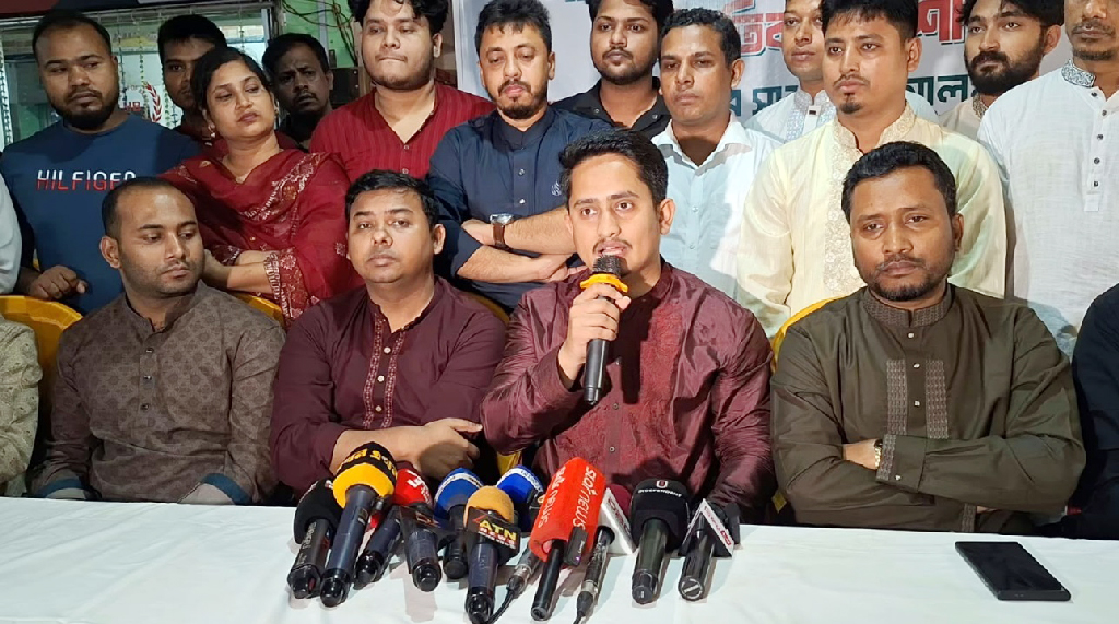 অপরাধীদের আশ্রয় দিলে বিএনপি একদিন অপরাধের অভয়ারণ্য হবে: বরগুনায় সারজিস