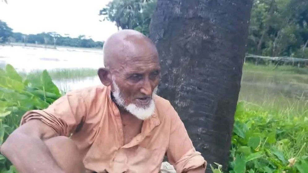 নিজের ভিক্ষার টাকায় দাফন হলো মনপুরার ওয়াহাবের