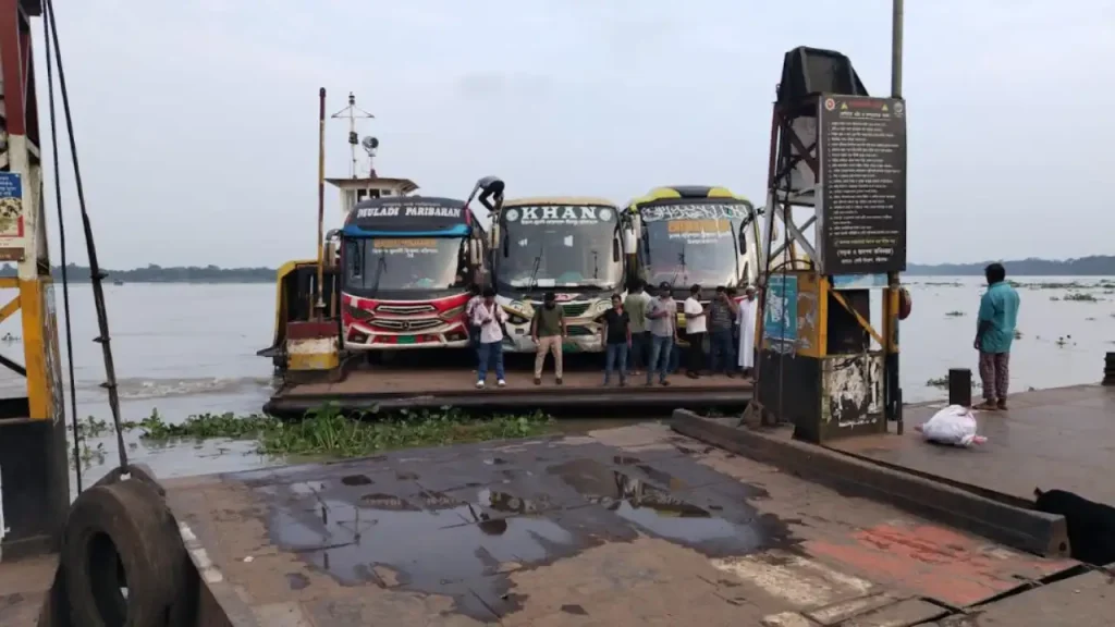 নকশা জটিলতায় আটকে আছে মীরগঞ্জ সেতুর কাজ 