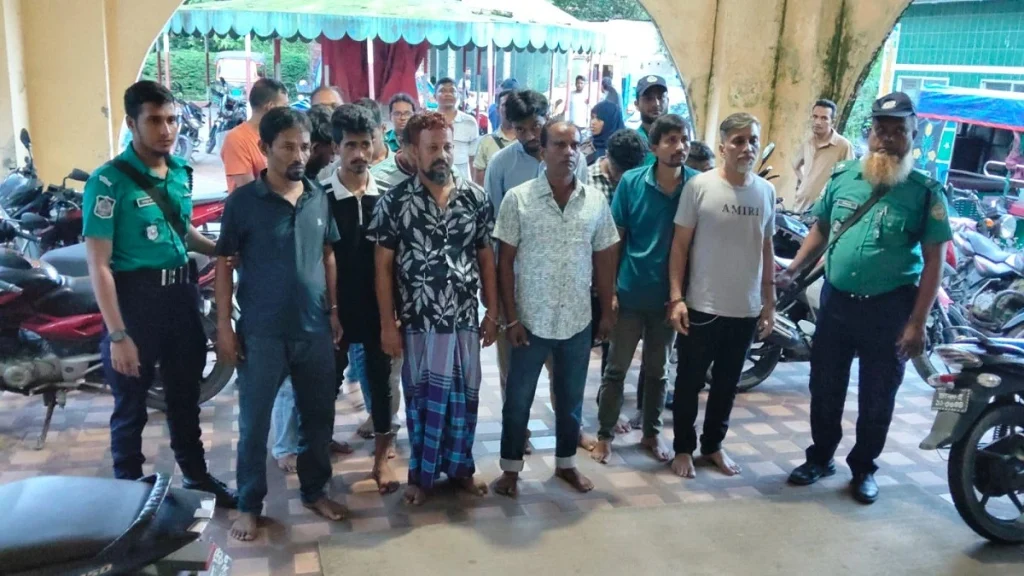 বরিশালে নাশকতার বৈঠকের অভিযোগে আ.লীগের ১২ নেতাকর্মী আটক