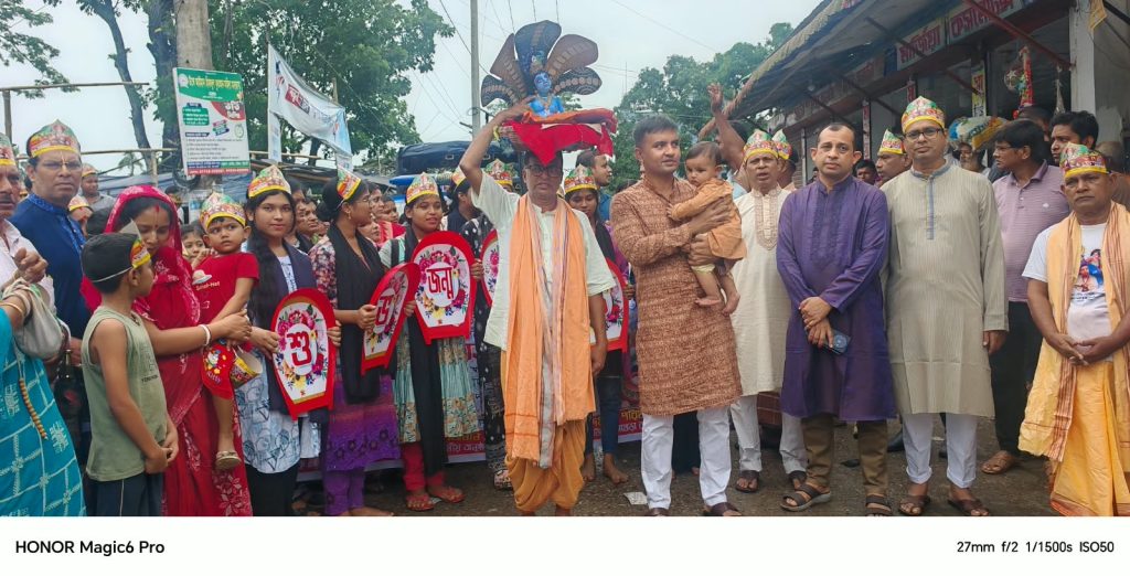 বাউফলে শোভাযাত্রা ও আলোচনা সভার মধ্য দিয়ে জন্মাষ্টমী উদযাপিত